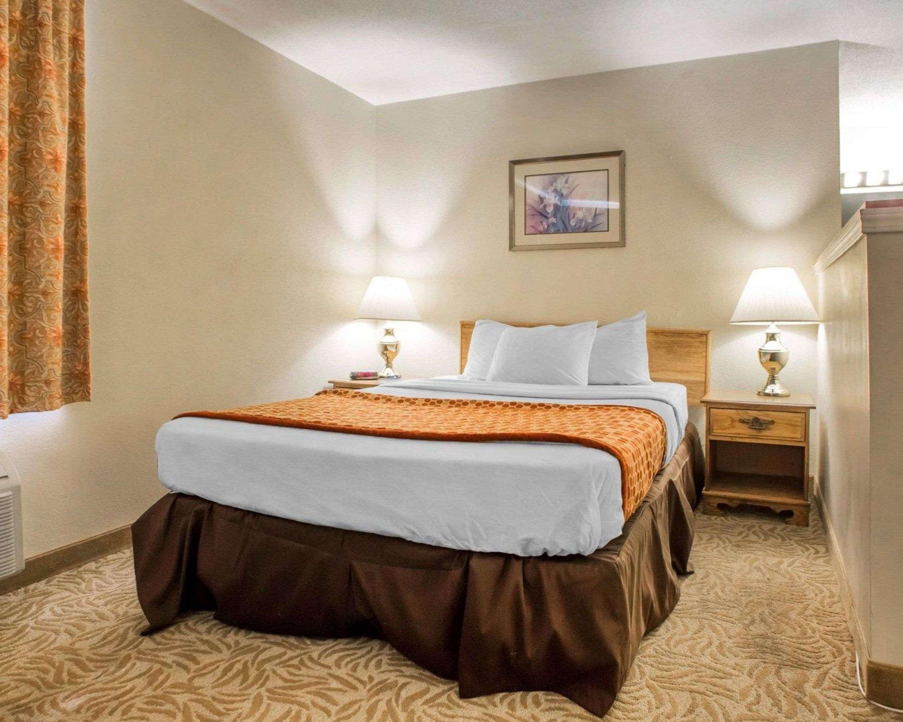 University Inn & Suites Stevens Point Zewnętrze zdjęcie