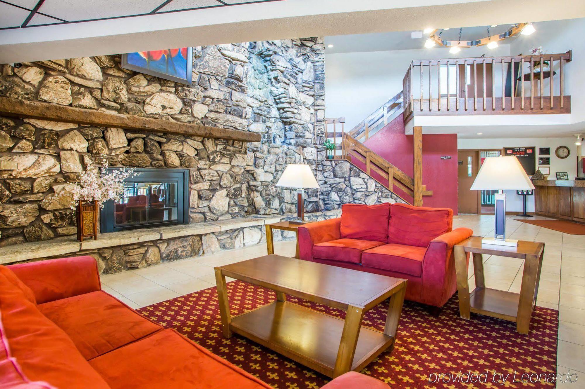 University Inn & Suites Stevens Point Zewnętrze zdjęcie